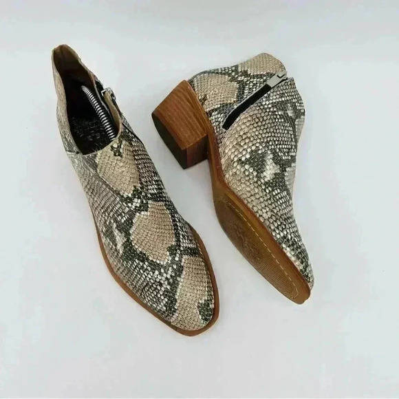 VINCE CAMUTO Women's Arendara Leather Bootie | Natural Snake Print | Size 7 - Picture 7 of 16